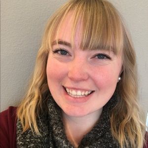 Meet your Posher, Joelle